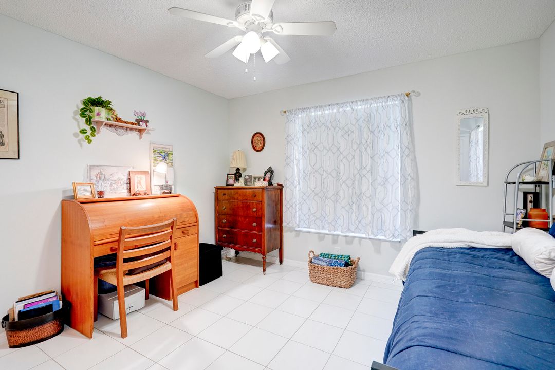 For Sale: $299,900 (3 beds, 2 baths, 1419 Square Feet)