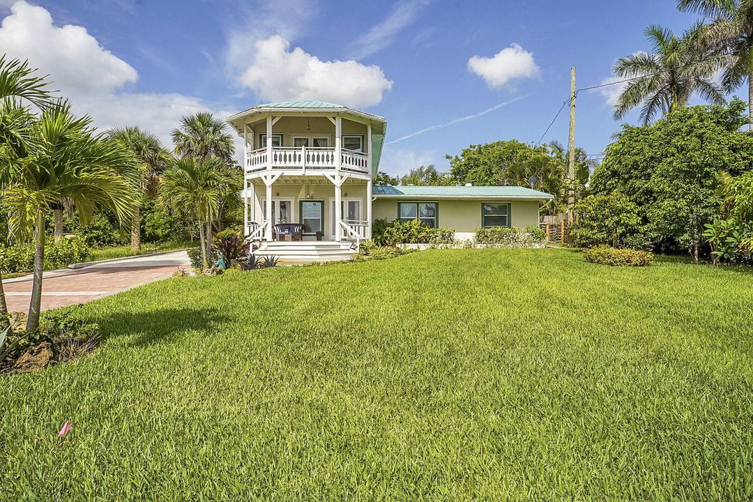 For Sale: $1,055,000 (3 beds, 2 baths, 2226 Square Feet)