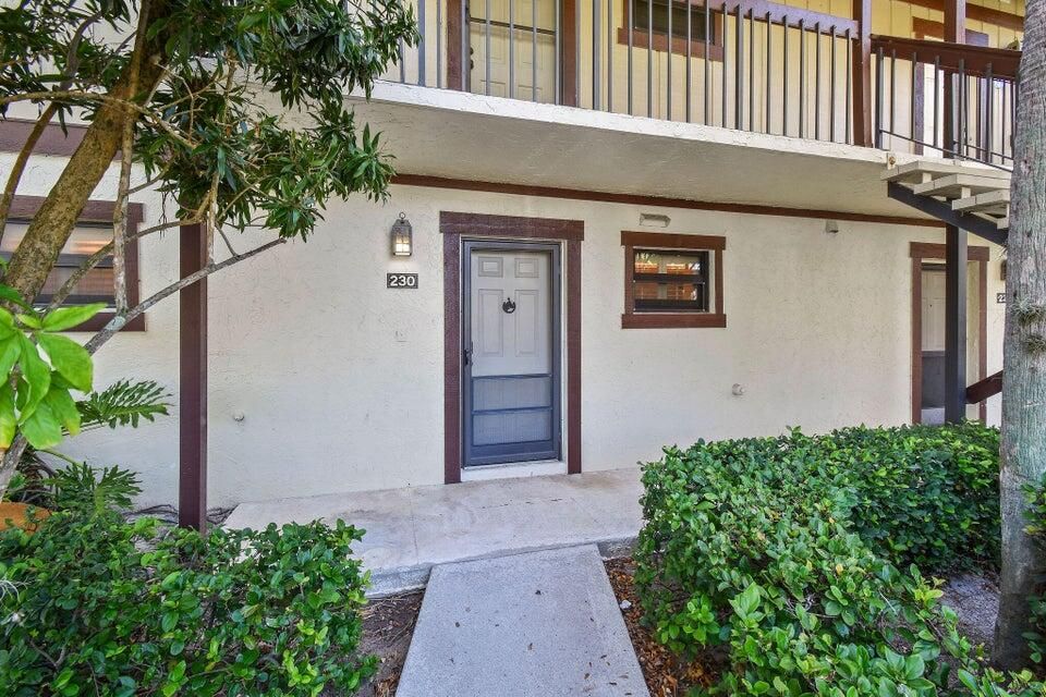 Active With Contract: $6,500 (1 beds, 1 baths, 900 Square Feet)