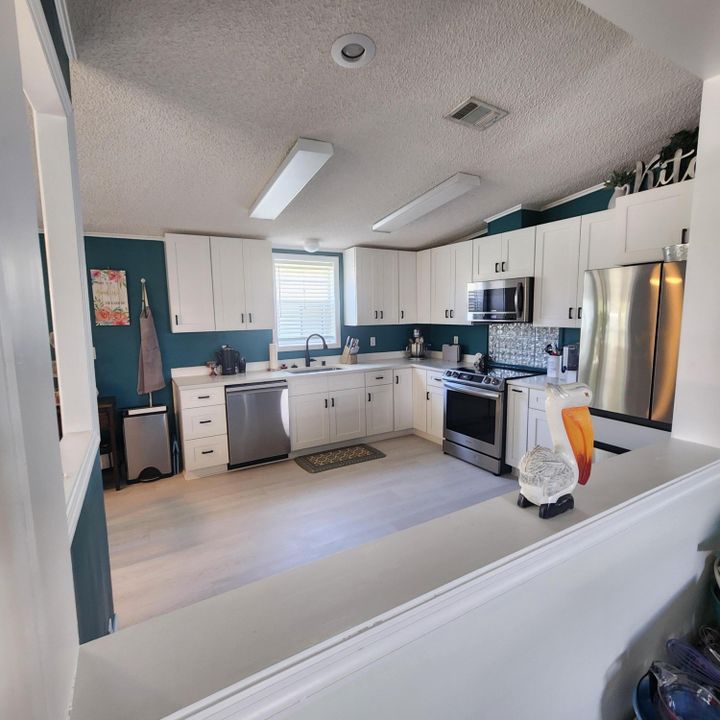 For Sale: $89,000 (2 beds, 2 baths, 1300 Square Feet)