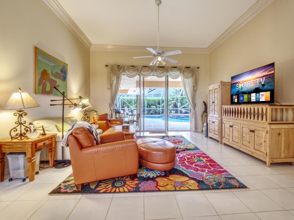 For Sale: $1,000,000 (5 beds, 3 baths, 3029 Square Feet)