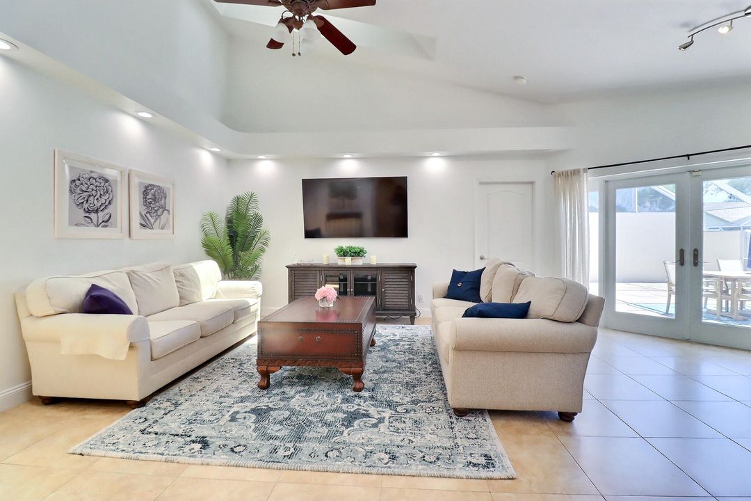 Active With Contract: $479,000 (3 beds, 2 baths, 1459 Square Feet)