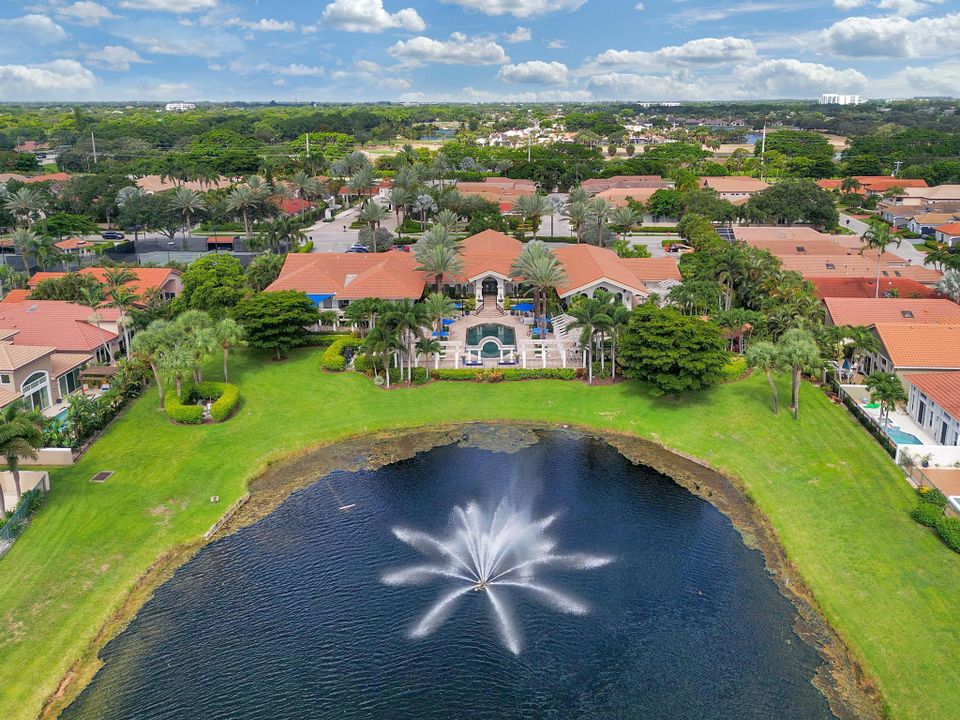 Active With Contract: $1,200,000 (3 beds, 3 baths, 2434 Square Feet)