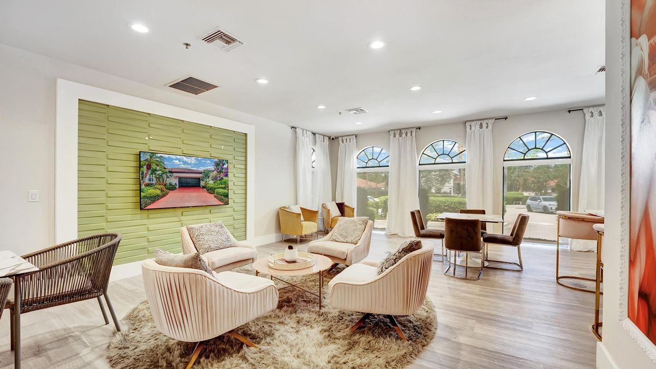 Active With Contract: $1,200,000 (3 beds, 3 baths, 2434 Square Feet)