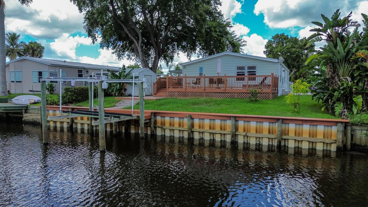 For Sale: $365,000 (3 beds, 2 baths, 1246 Square Feet)