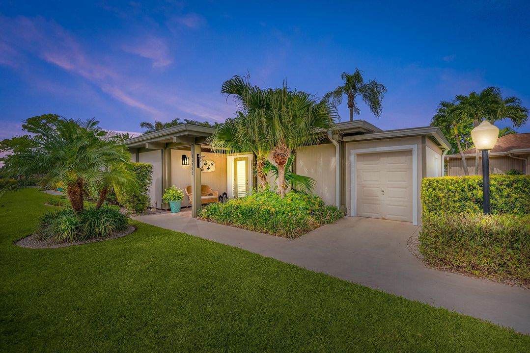 Active With Contract: $849,000 (3 beds, 2 baths, 1938 Square Feet)