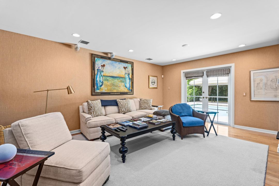 For Sale: $7,100,000 (3 beds, 4 baths, 2370 Square Feet)