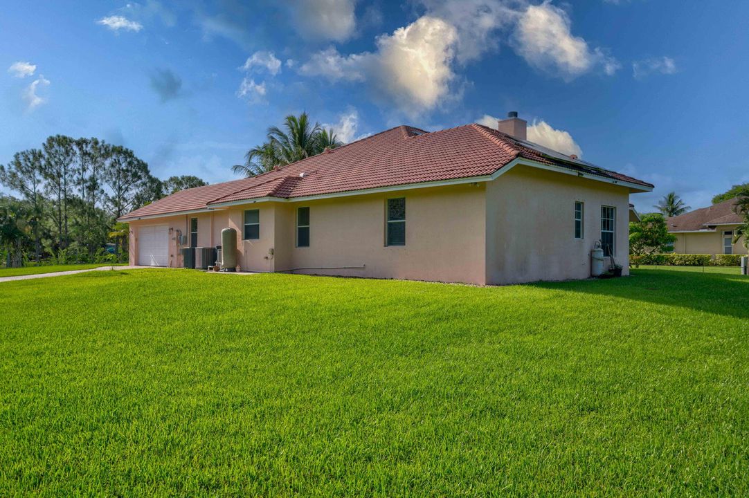 Active With Contract: $1,087,000 (4 beds, 3 baths, 3197 Square Feet)