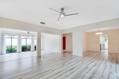 Active With Contract: $3,900 (2 beds, 2 baths, 1578 Square Feet)