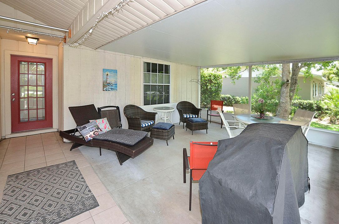 Active With Contract: $275,000 (3 beds, 2 baths, 1670 Square Feet)