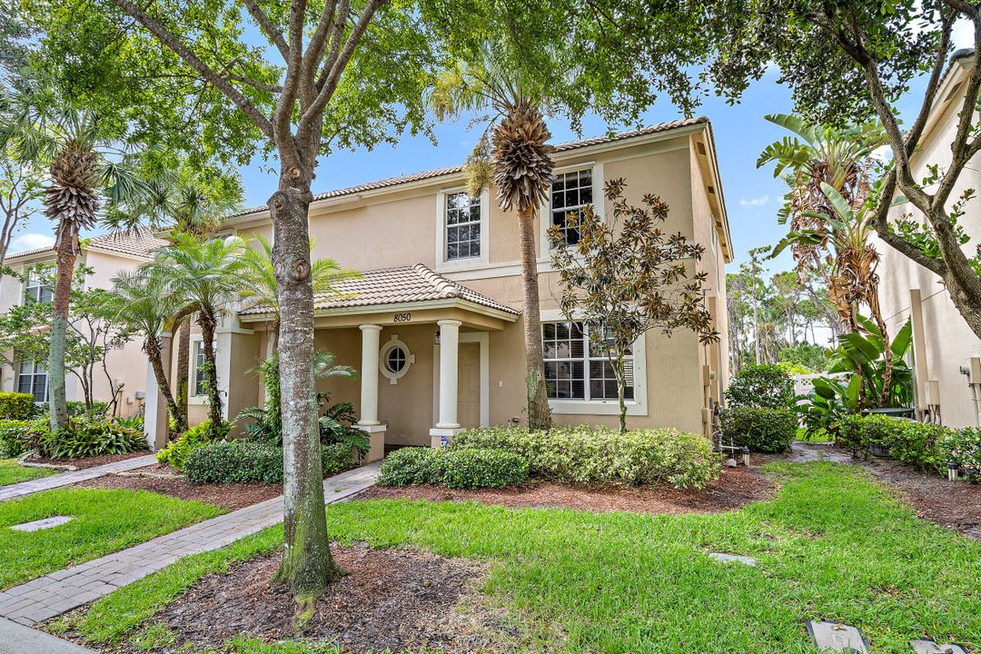 Active With Contract: $3,150 (3 beds, 2 baths, 1728 Square Feet)