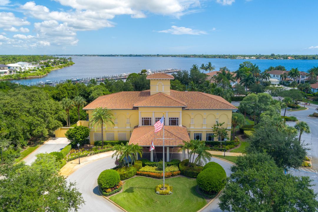 For Sale: $1,345,000 (3 beds, 3 baths, 3431 Square Feet)