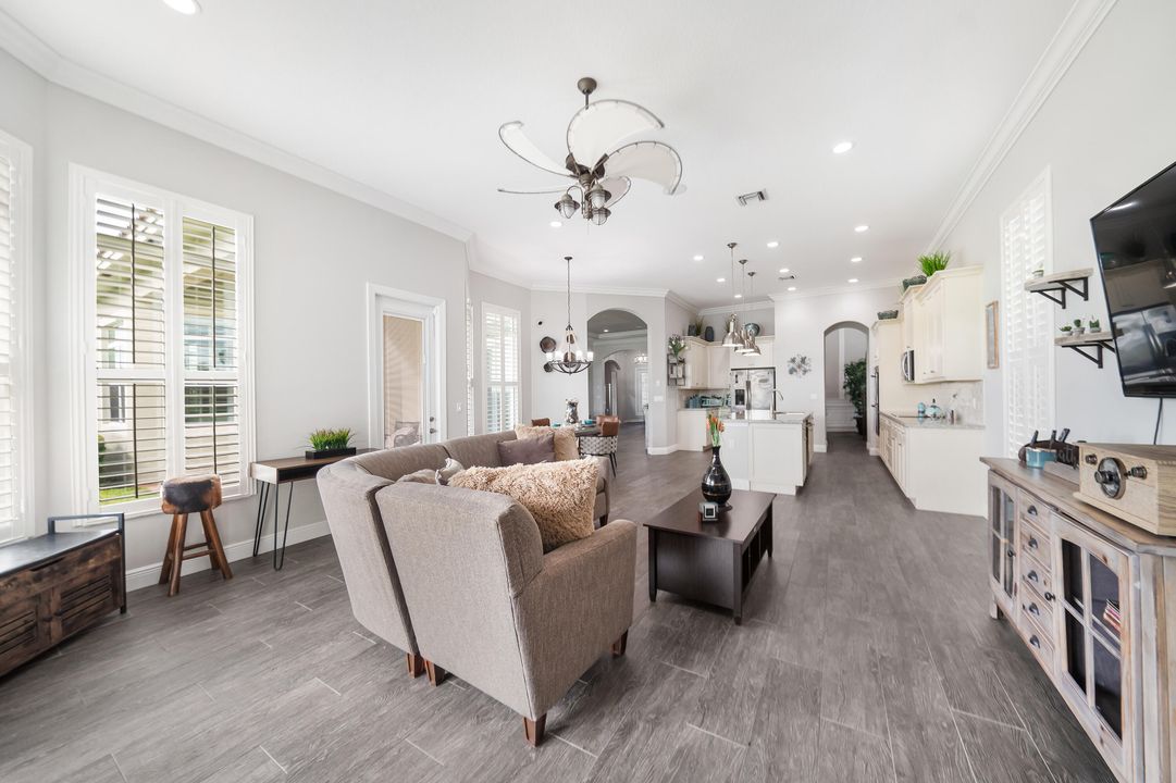 Active With Contract: $799,000 (3 beds, 4 baths, 3182 Square Feet)