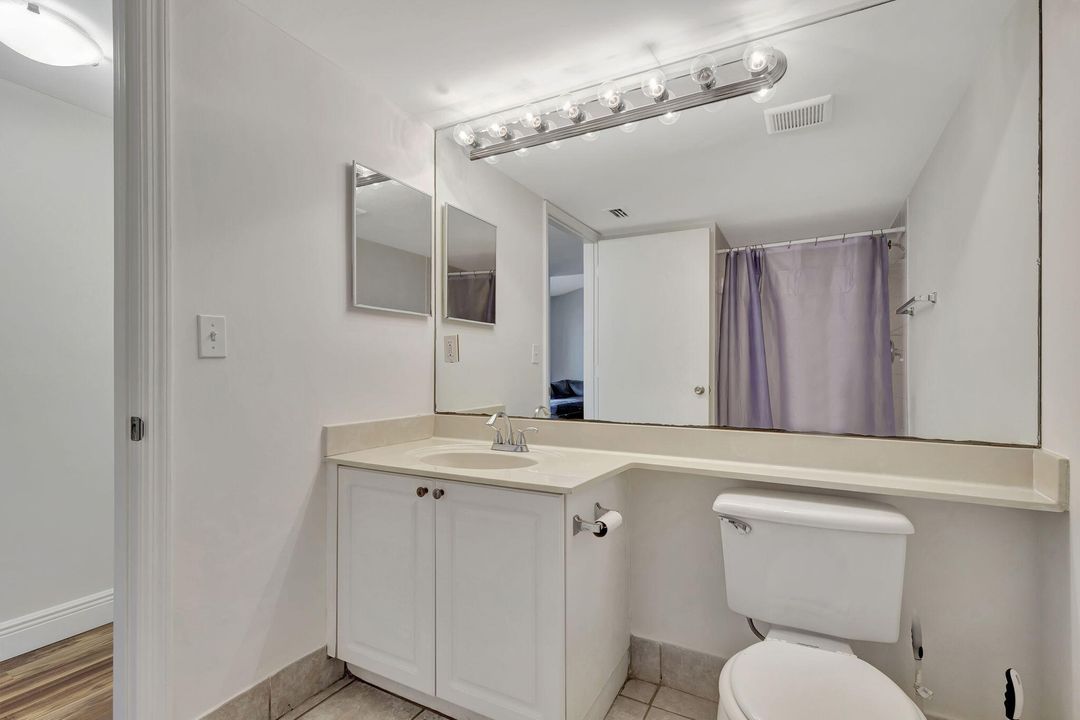 Active With Contract: $325,000 (4 beds, 2 baths, 1401 Square Feet)