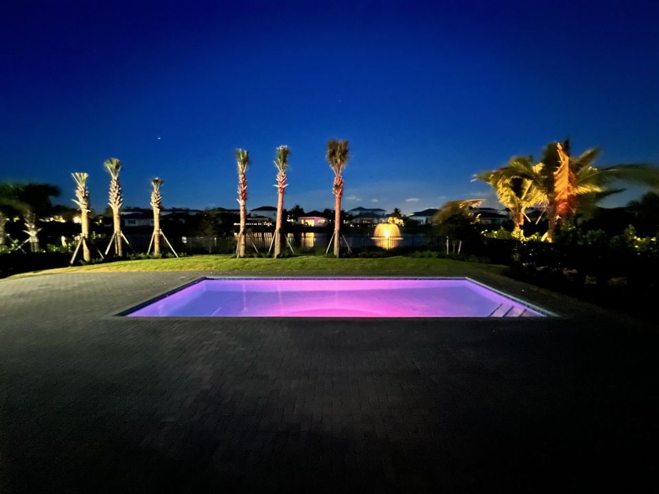 Vendido Recientemente: $1,499,999 (5 camas, 4 baños, 3690 Pies cuadrados)