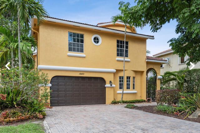 Active With Contract: $879,900 (4 beds, 2 baths, 2863 Square Feet)