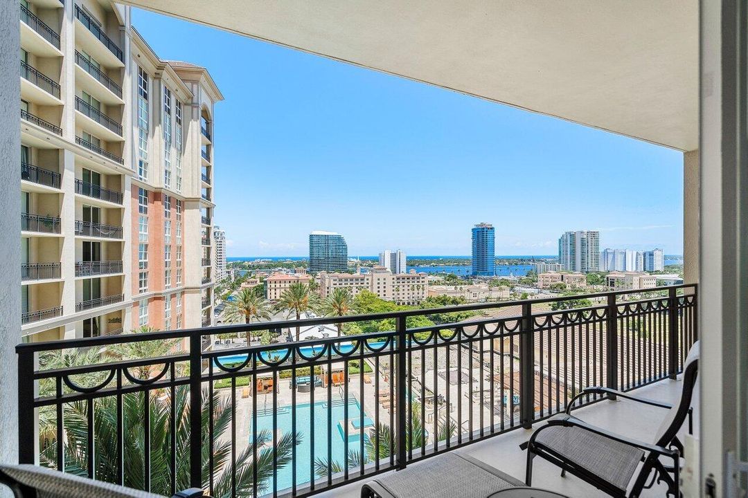 Active With Contract: $5,500 (2 beds, 2 baths, 1285 Square Feet)