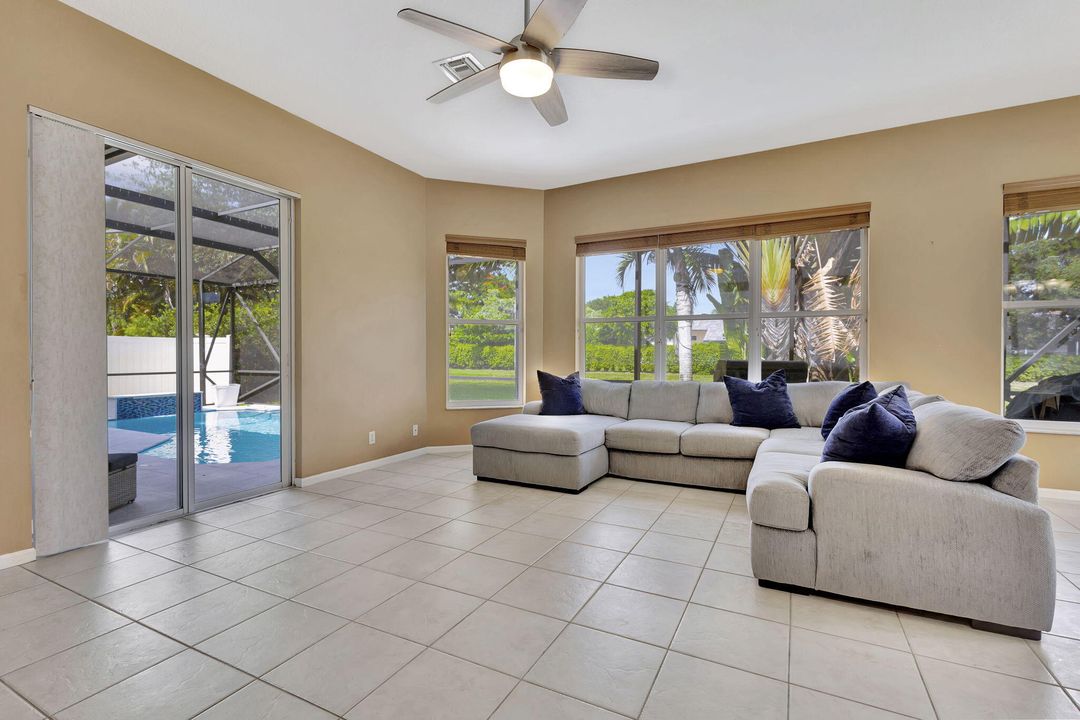 Active With Contract: $775,000 (4 beds, 2 baths, 3093 Square Feet)