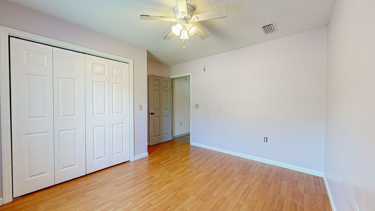 For Sale: $427,500 (3 beds, 2 baths, 2853 Square Feet)