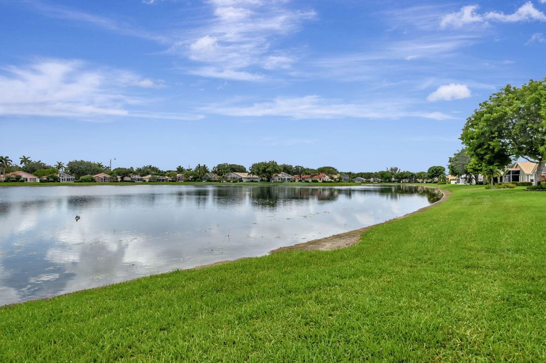 Active With Contract: $6,000 (3 beds, 2 baths, 2520 Square Feet)