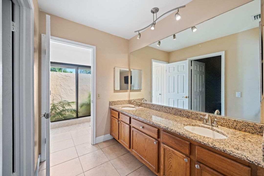 Active With Contract: $579,000 (3 beds, 2 baths, 1764 Square Feet)