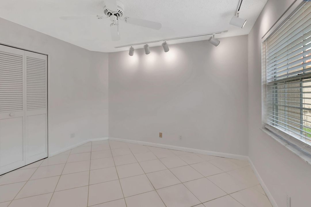 Active With Contract: $3,800 (3 beds, 2 baths, 2068 Square Feet)