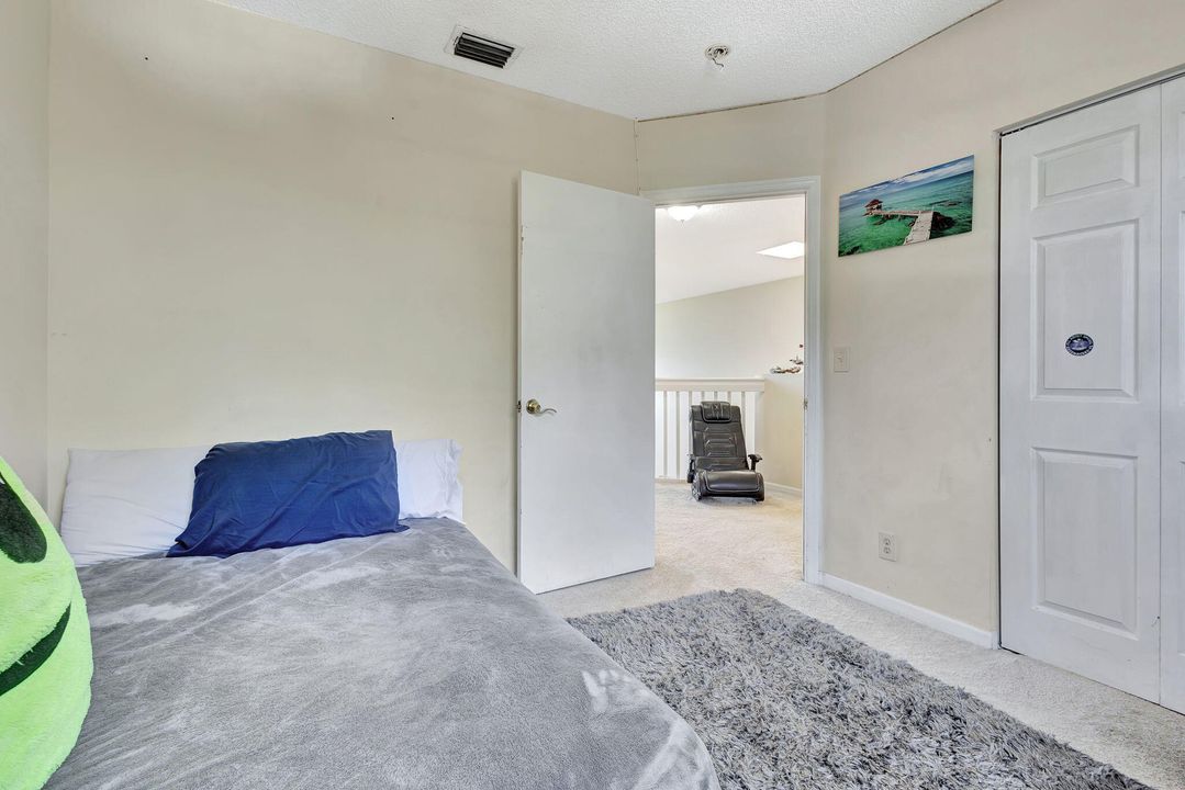 For Sale: $425,000 (3 beds, 2 baths, 1824 Square Feet)