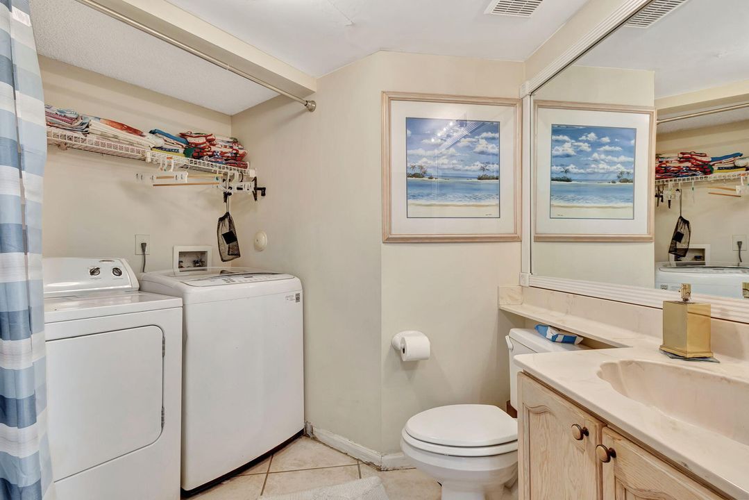 For Sale: $425,000 (3 beds, 2 baths, 1824 Square Feet)