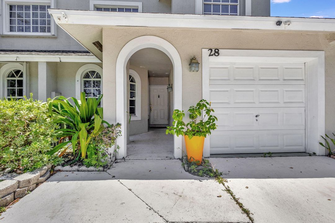 For Sale: $425,000 (3 beds, 2 baths, 1824 Square Feet)