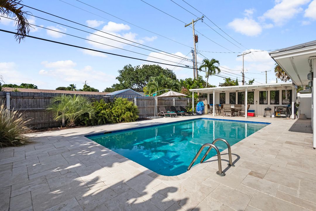 Active With Contract: $4,500 (3 beds, 2 baths, 1850 Square Feet)