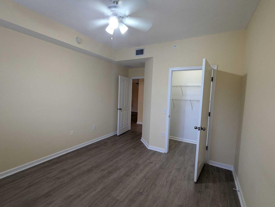 For Rent: $2,050 (2 beds, 2 baths, 1258 Square Feet)