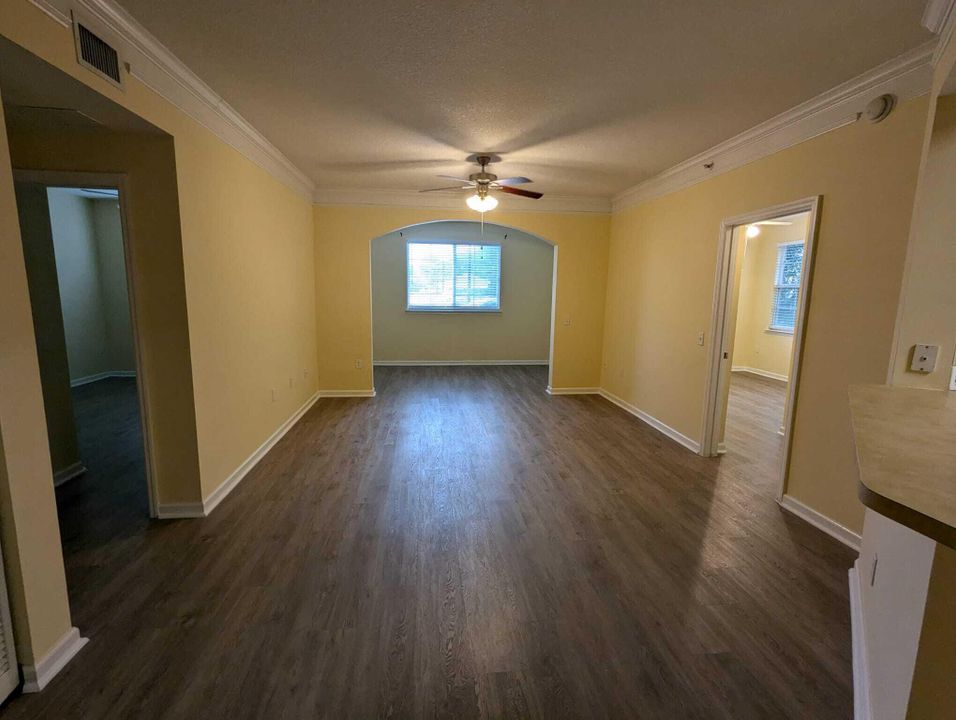 For Rent: $2,050 (2 beds, 2 baths, 1258 Square Feet)