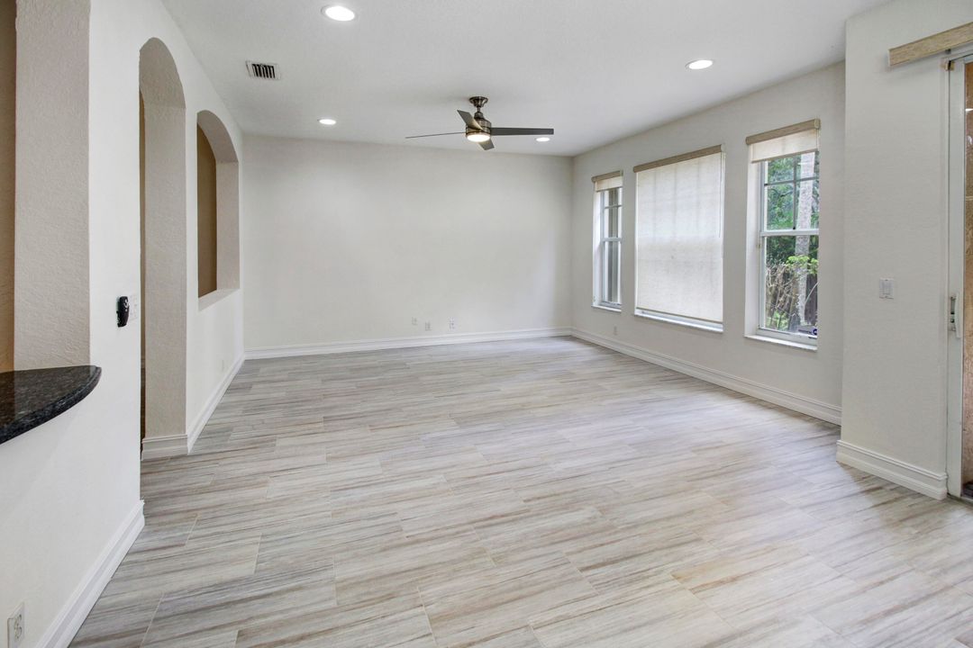 Active With Contract: $4,400 (3 beds, 2 baths, 2253 Square Feet)