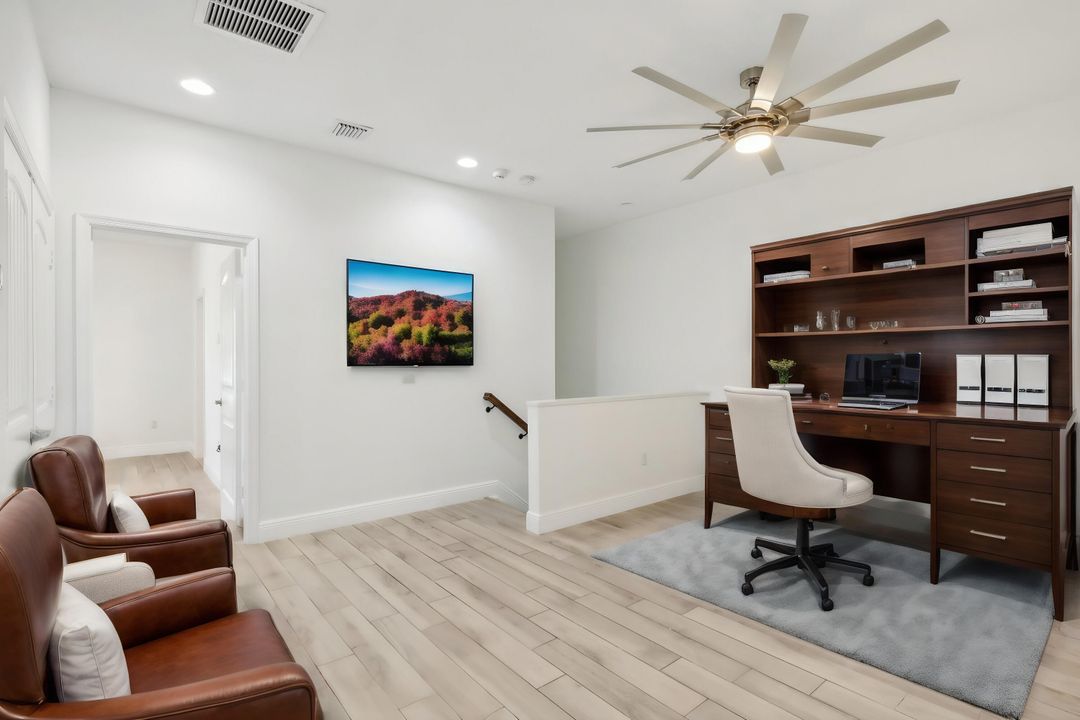 Active With Contract: $510,000 (3 beds, 2 baths, 1989 Square Feet)