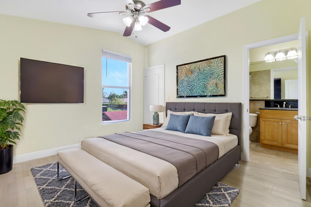 Active With Contract: $449,000 (3 beds, 2 baths, 1241 Square Feet)