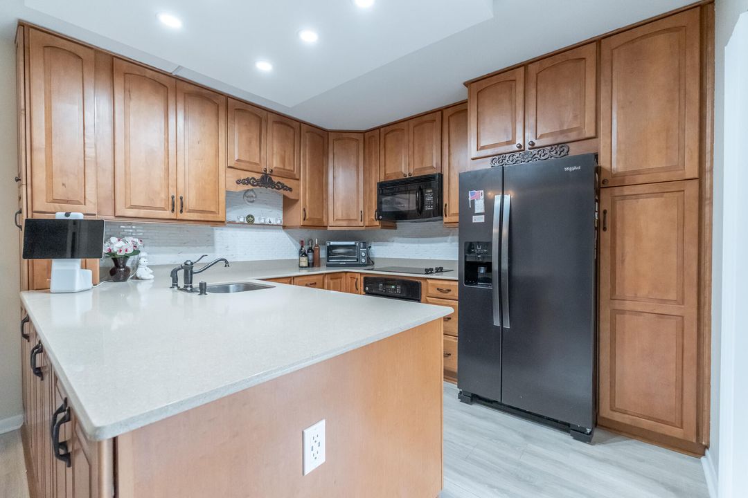 For Sale: $439,900 (3 beds, 2 baths, 1598 Square Feet)