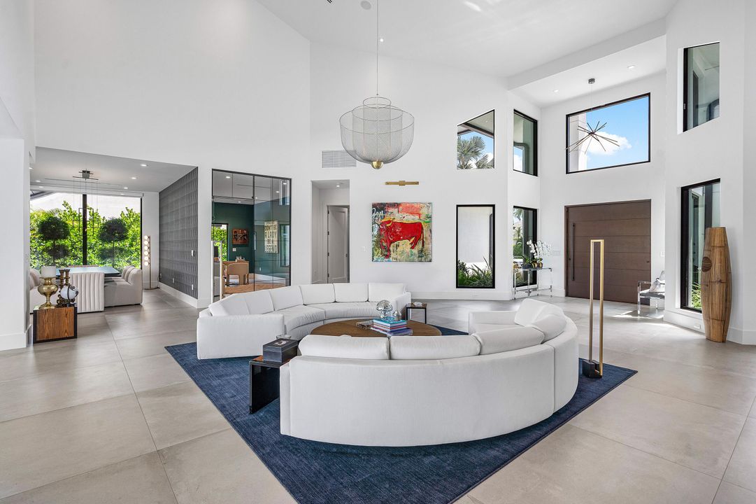 For Sale: $4,850,000 (5 beds, 5 baths, 6530 Square Feet)