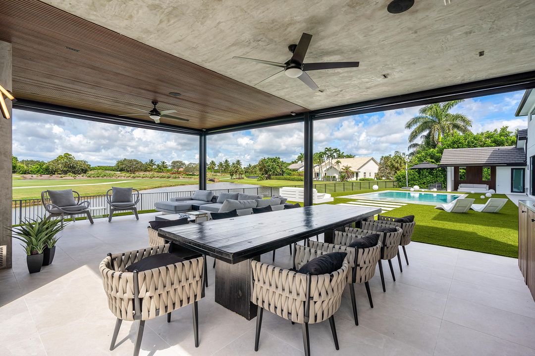 For Sale: $4,850,000 (5 beds, 5 baths, 6530 Square Feet)