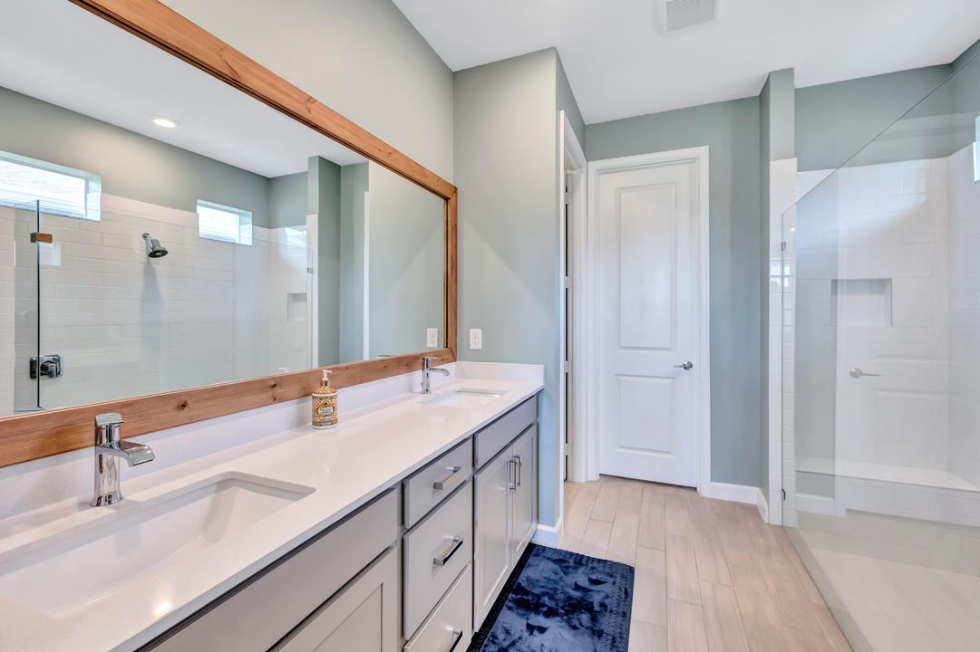 Active With Contract: $4,200 (3 beds, 2 baths, 1811 Square Feet)