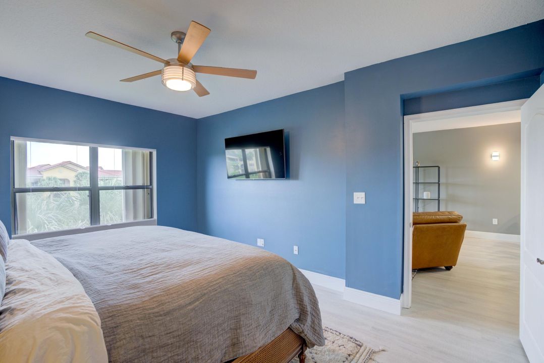 Active With Contract: $2,800 (2 beds, 2 baths, 1192 Square Feet)