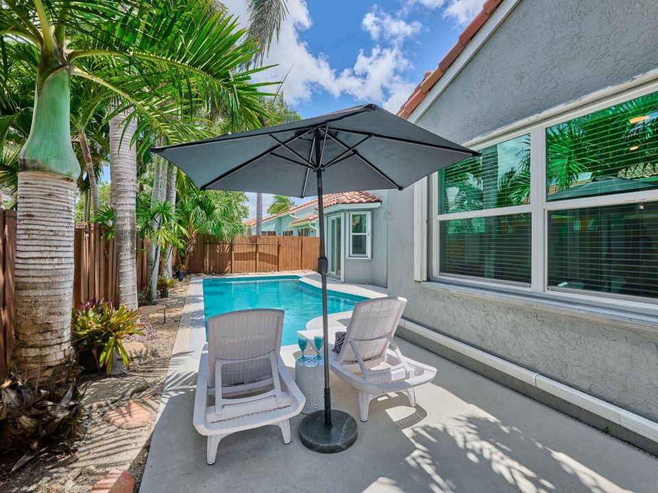 Active With Contract: $750,000 (3 beds, 2 baths, 1769 Square Feet)