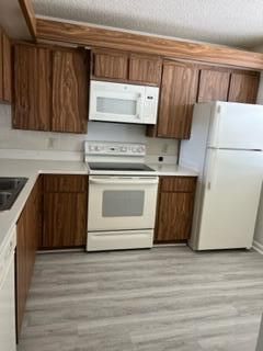 For Rent: $2,050 (2 beds, 2 baths, 1437 Square Feet)