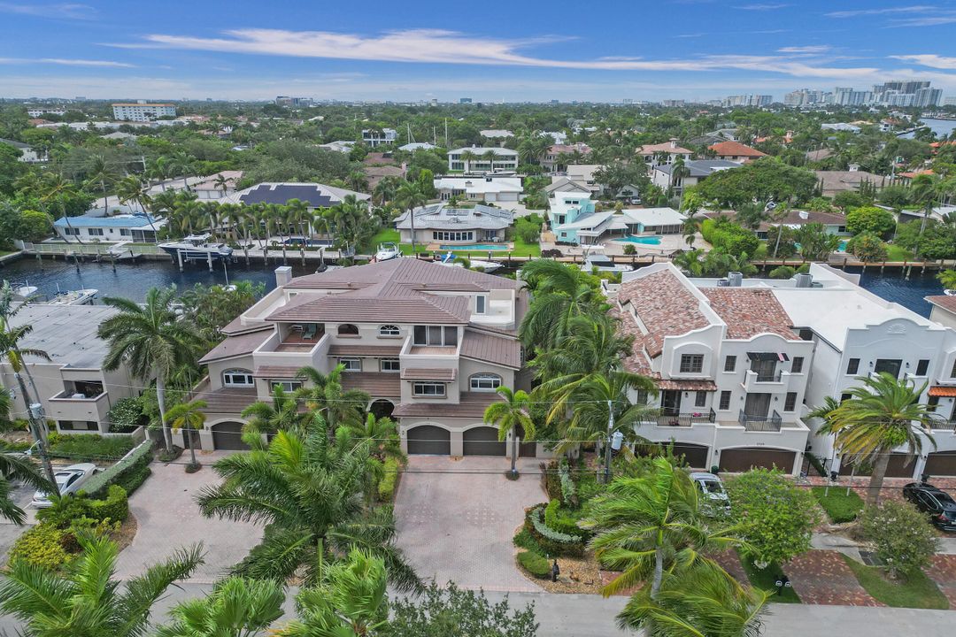 For Sale: $1,225,000 (4 beds, 2 baths, 3226 Square Feet)