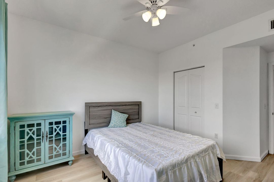 Active With Contract: $357,000 (2 beds, 2 baths, 1004 Square Feet)