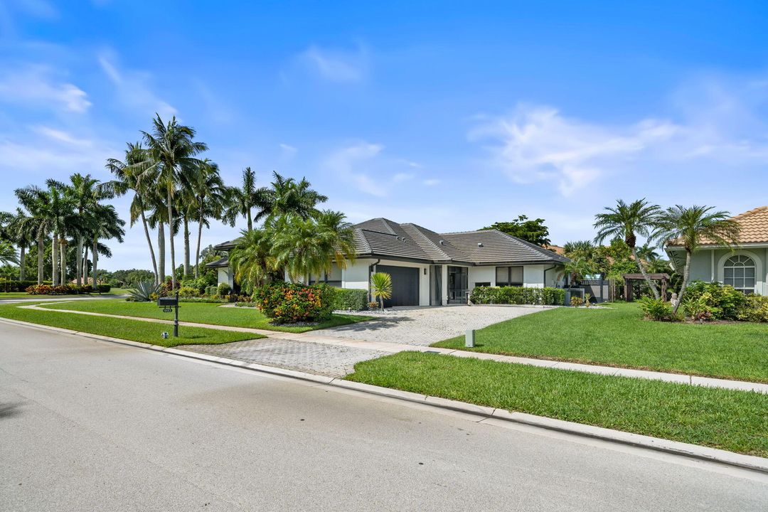 Active With Contract: $1,195,000 (4 beds, 3 baths, 3110 Square Feet)