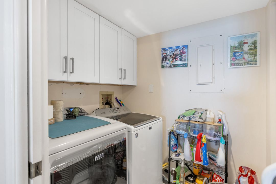 For Sale: $1,100,000 (2 beds, 2 baths, 1822 Square Feet)