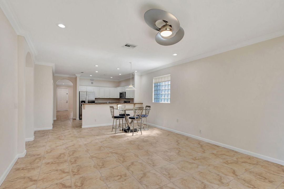 For Sale: $478,500 (3 beds, 2 baths, 1936 Square Feet)