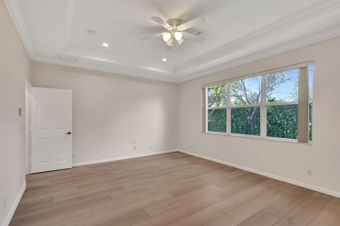 For Sale: $478,500 (3 beds, 2 baths, 1936 Square Feet)