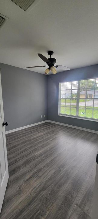 Active With Contract: $2,500 (3 beds, 2 baths, 1563 Square Feet)