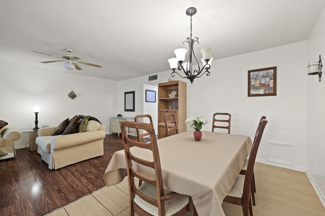 Active With Contract: $1,600 (1 beds, 2 baths, 1068 Square Feet)